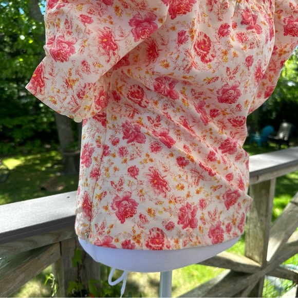 Something Navy Fitted Floral Surplice Top Small - Picture 12 of 14